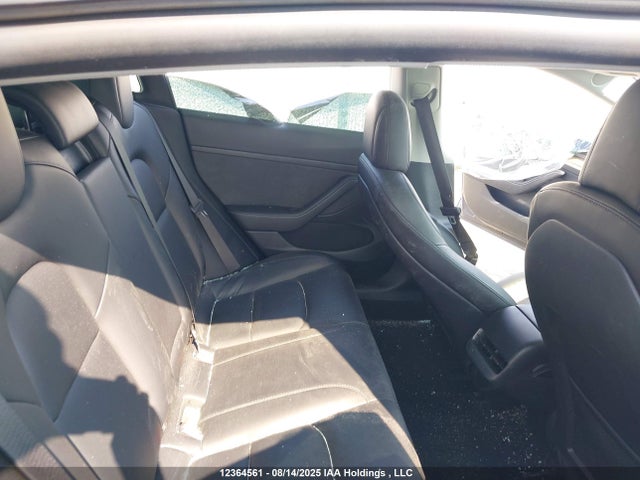5YJ3E1EA2MF030601 Tesla MODEL 3