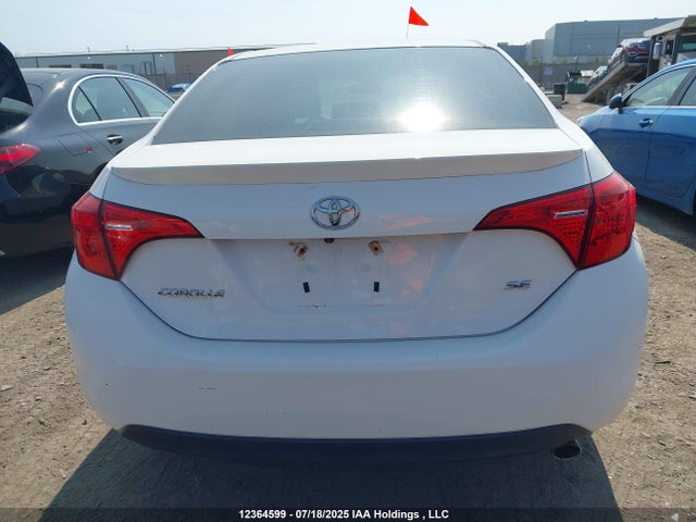 12364599 :رقم المزاد ، 2T1BURHE9HC940137 vin ، 2017 Toyota Corolla Se مزاد بيع