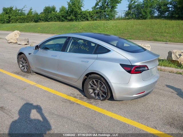 5YJ3E1EA6JF027826 Tesla MODEL 3