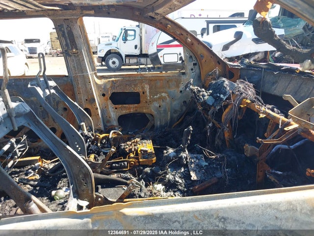 5TFDY5F18JX699040 Toyota 3ur-fe