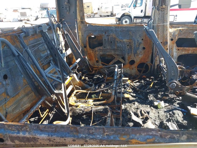 5TFDY5F18JX699040 Toyota 3ur-fe