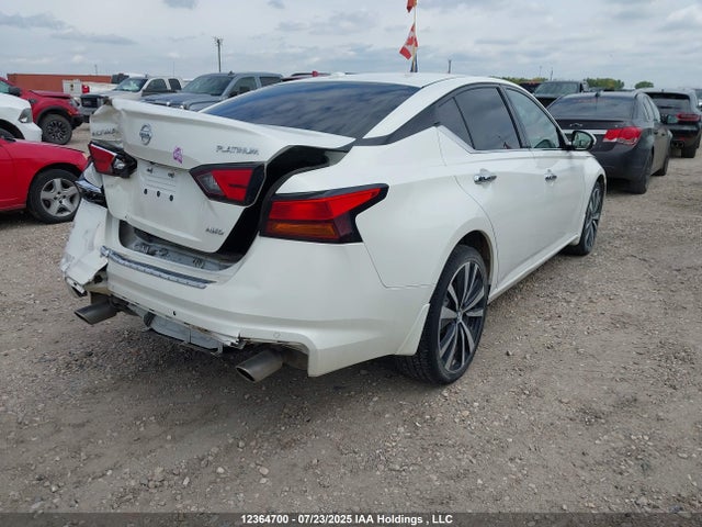 1N4BL4FW4LN316937 Nissan 2020