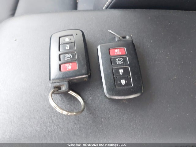 2016 Toyota Rav4 Limited მანქანა იყიდება აუქციონზე, vin: 2T3DFREV7GW442983, აუქციონის ნომერი: 12364750
