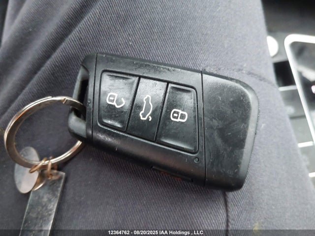 3VWE57BU3MM076585 Volkswagen tsi