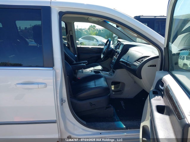 2C4RDGDG6GR349997 Dodge Grand Caravan