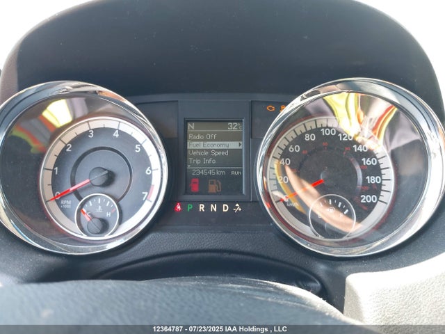 2C4RDGDG6GR349997 Dodge Grand Caravan