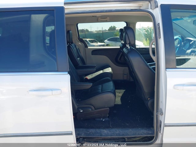 2C4RDGDG6GR349997 Dodge Grand Caravan