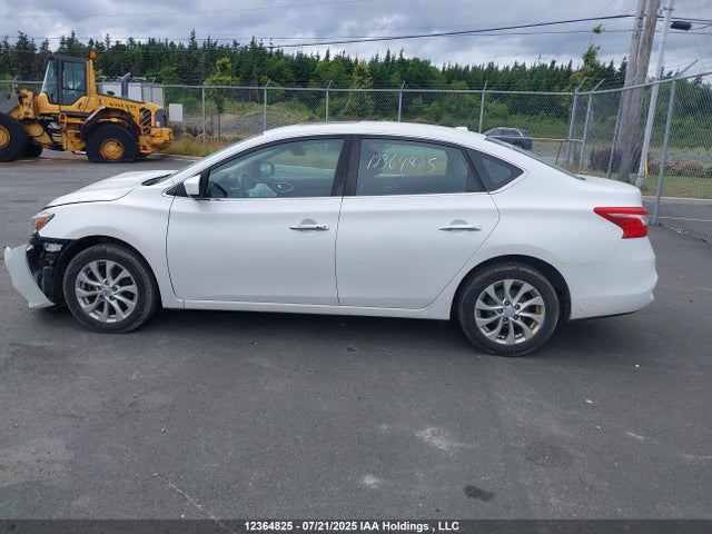 3N1AB7AP8HY318732 Nissan Sentra