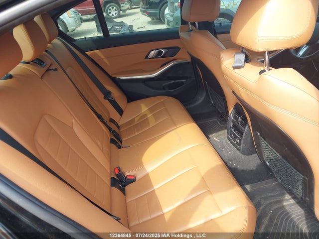3MW5R7J01L8B32890 BMW 330I