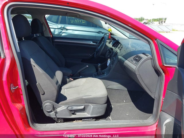 3VW817AU3FM077569 Volkswagen Golf
