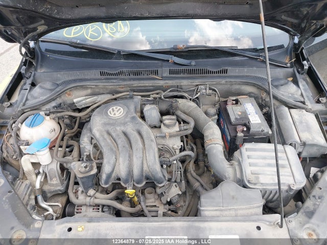 3VW2K7AJ4FM292239 Volkswagen 2015