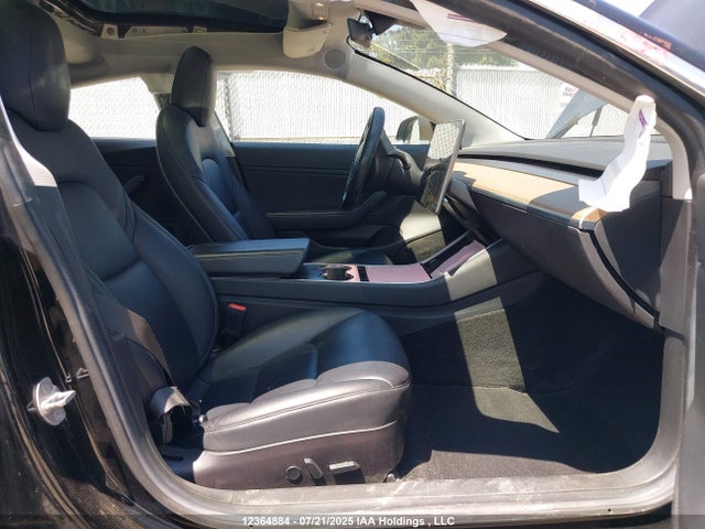 5YJ3E1EA1JF026521 Tesla MODEL 3