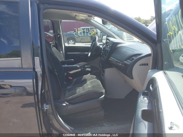 2C4RDGBG9JR348692 Dodge Grand Caravan