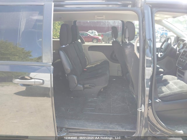 2C4RDGBG9JR348692 Dodge Grand Caravan