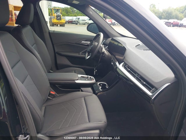 WBX73EF00P5V91215 BMW X1