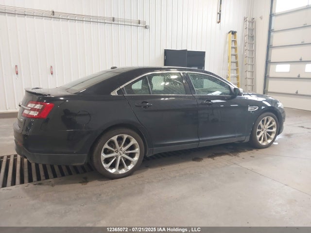 1FAHP2J81GG112473 Ford 2016