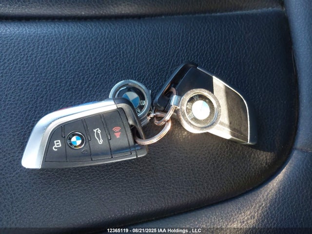 WBXHT3C36J5L27267 BMW 2018
