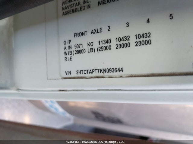 3HTDTAPT7KN093644 International x15, signature