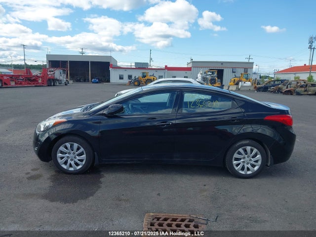 2013 Hyundai Elantra Gls/limited მანქანა იყიდება აუქციონზე, vin: 5NPDH4AEXDH334153, აუქციონის ნომერი: 12365210