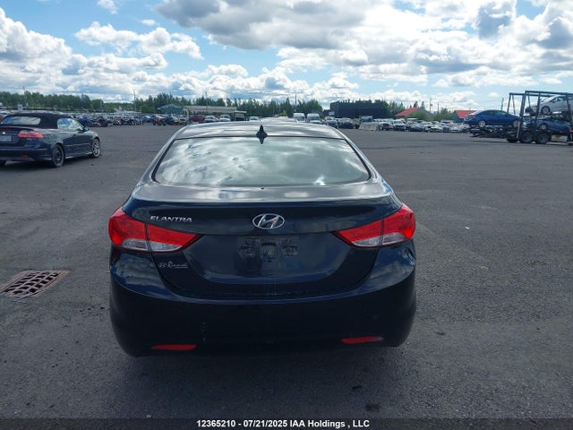 2013 Hyundai Elantra Gls/limited მანქანა იყიდება აუქციონზე, vin: 5NPDH4AEXDH334153, აუქციონის ნომერი: 12365210