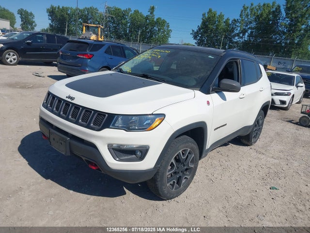 3C4NJDDB5KT766656 Jeep Compass