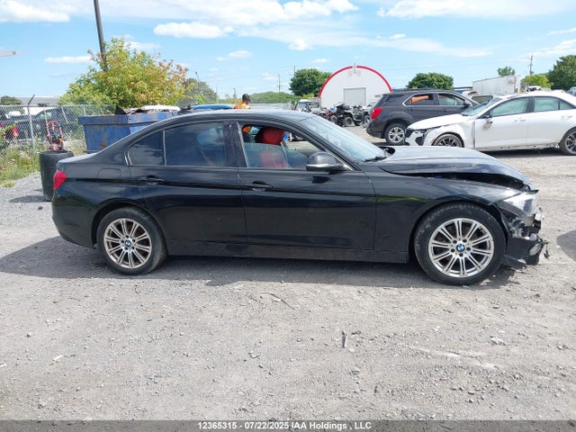 BMW 320i 2016 WBA8E5G59GNU21096 Image 13