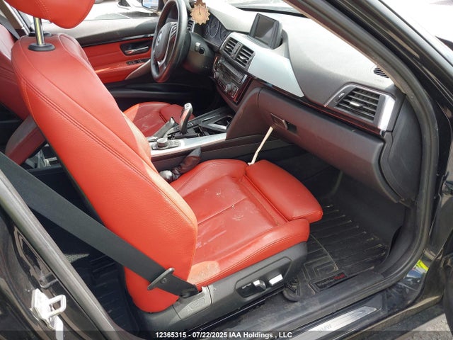 BMW 320i 2016 WBA8E5G59GNU21096 Image 5