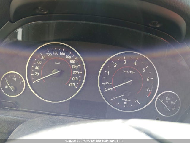 BMW 320i 2016 WBA8E5G59GNU21096 Image 7
