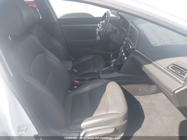 KMHD84LFXLU924715 Hyundai Elantra Luxury