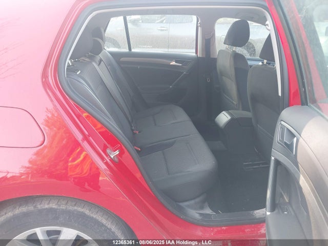 3VWB17AU9JM251790 Volkswagen 2018