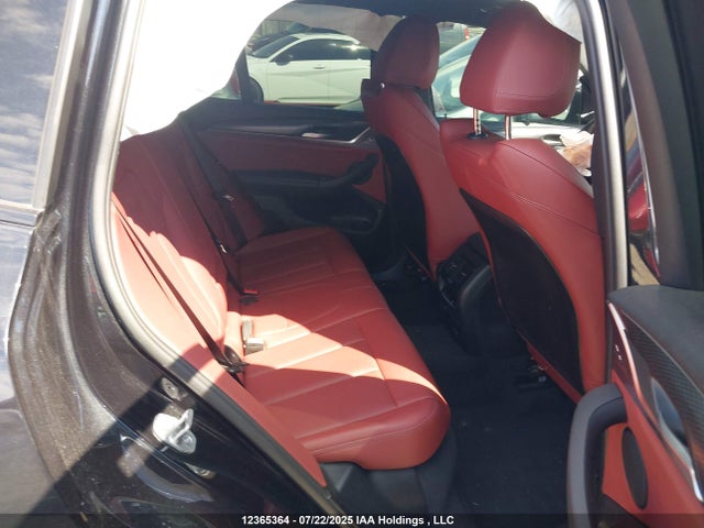 BMW 2023 2023 5UX53DP05P9P82049 Image 8