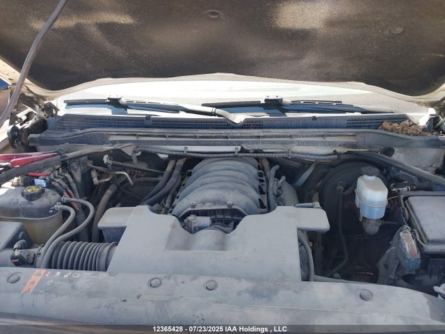 GMC l83 -spark ignited direct injection, variable valve timing, afm, e85 max, alum 2018 3GTU2NEC2JG469809 Image 10