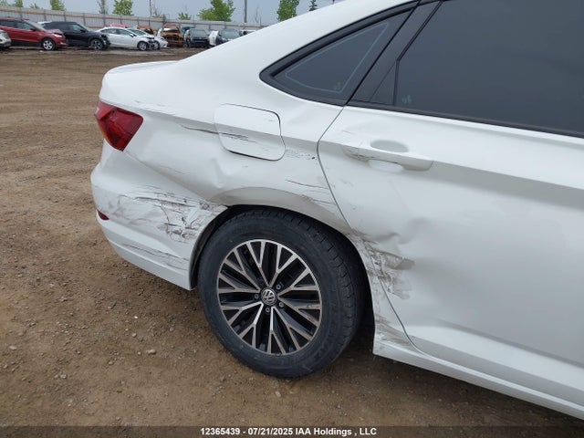 3VWE57BU7KM017858 Volkswagen 1.8 tsi