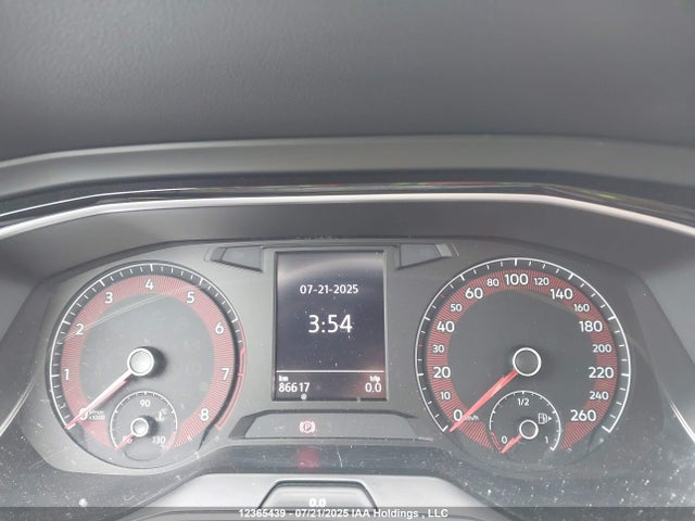 3VWE57BU7KM017858 Volkswagen 1.8 tsi