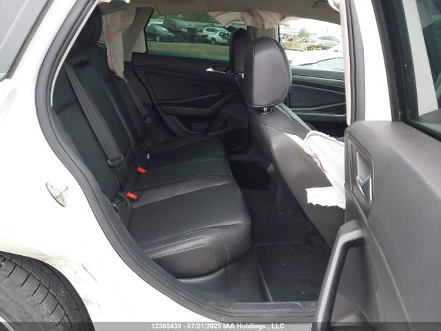 3VWE57BU7KM017858 Volkswagen 1.8 tsi