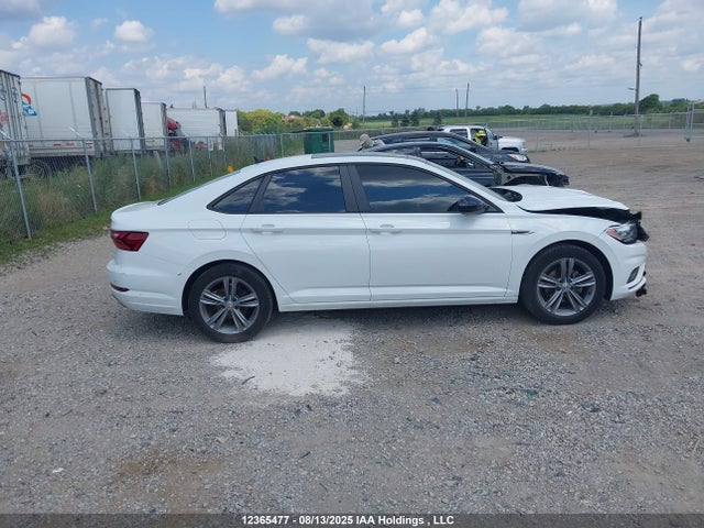 3VWE57BU5MM064065 Volkswagen tsi
