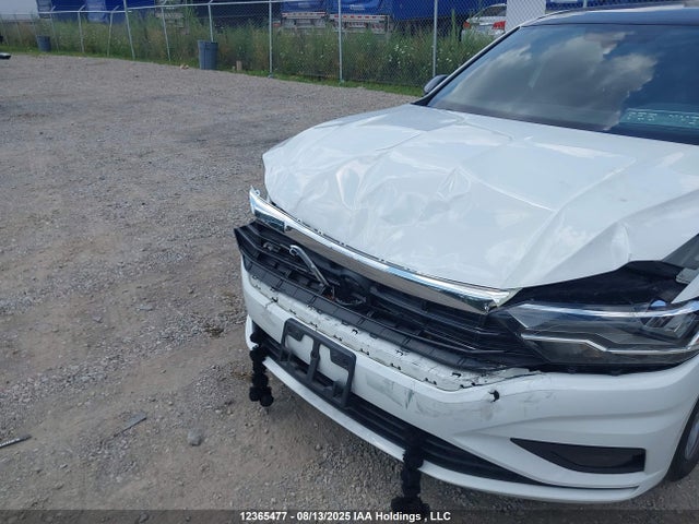 3VWE57BU5MM064065 Volkswagen tsi