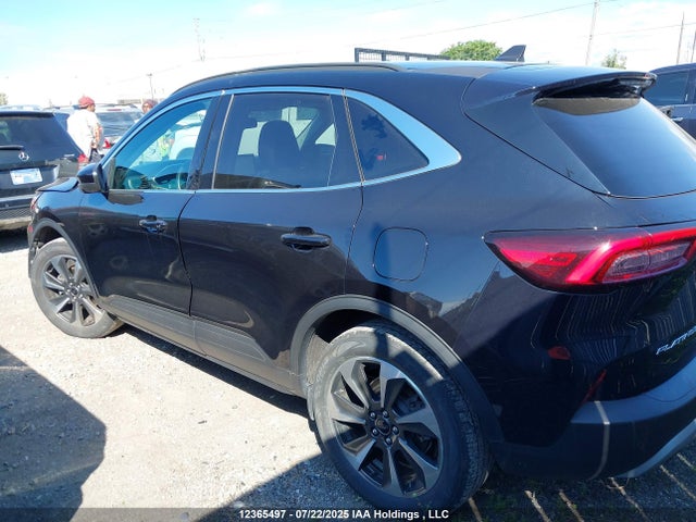 12365497 :رقم المزاد ، 1FMCU9JA4PUA55949 vin ، 2023 Ford Escape Platinum مزاد بيع