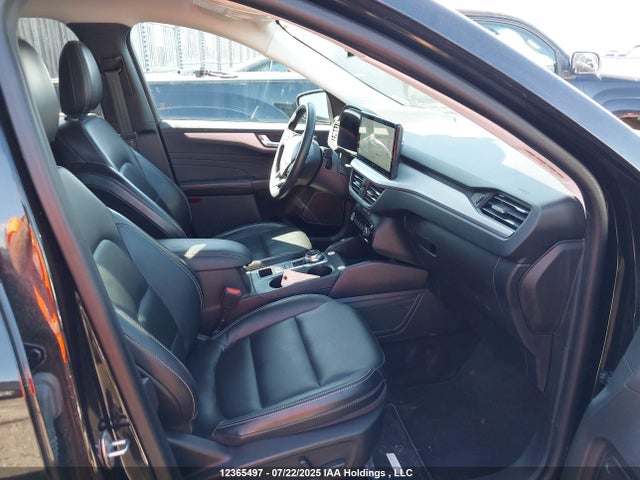 12365497 :رقم المزاد ، 1FMCU9JA4PUA55949 vin ، 2023 Ford Escape Platinum مزاد بيع