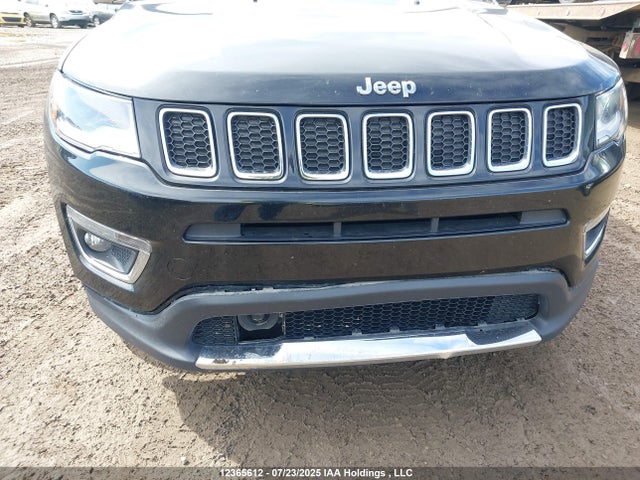 3C4NJDCB8JT493177 Jeep 2018