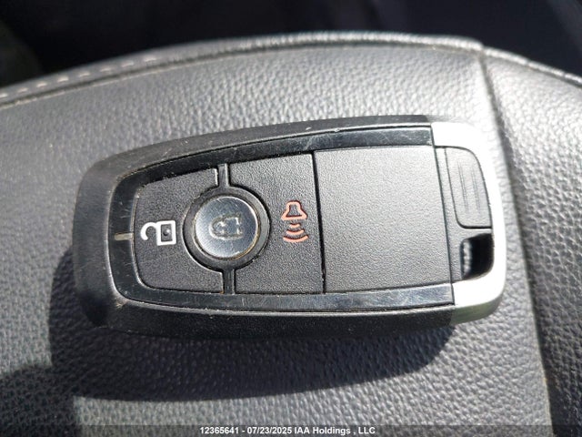 MAJ6S3JL5KC278270 Ford 2019