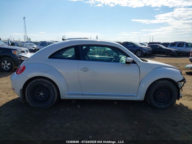 3VWJ07AT3GM607245 Volkswagen Beetle