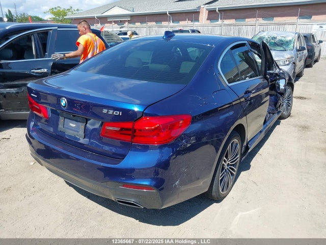 WBAJA7C38HG903660 BMW 2017