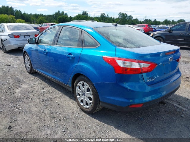 Ford Focus 2014 1FADP3F27EL315073 Image 3