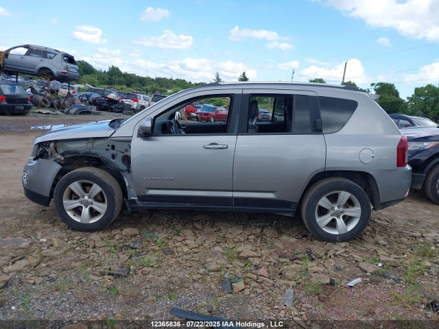 1C4NJDABXGD737512 Jeep Compass