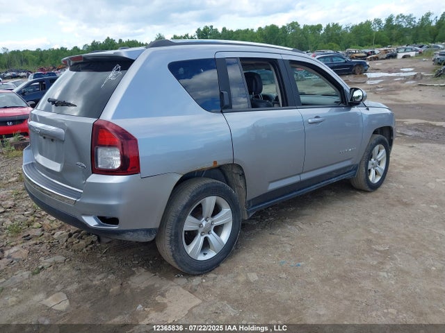 1C4NJDABXGD737512 Jeep Compass