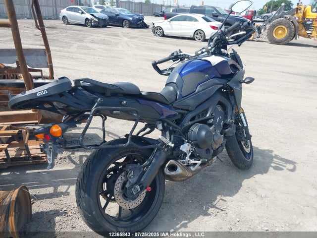 Yamaha FJ09 2017 JYARN37NXHA001251 Image 4