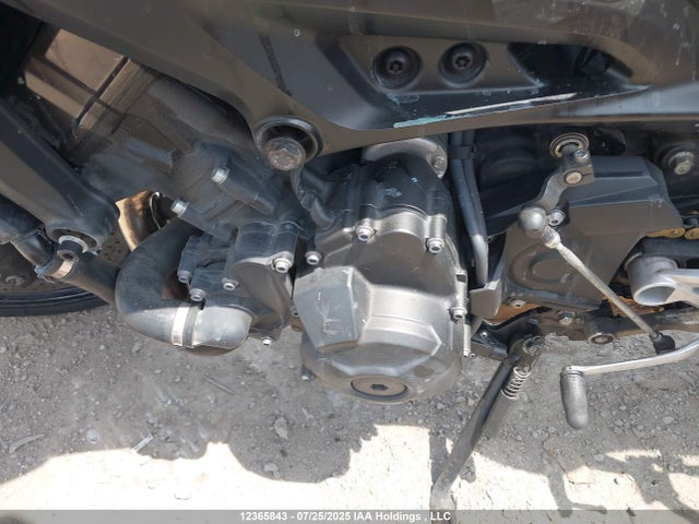Yamaha FJ09 2017 JYARN37NXHA001251 Image 9