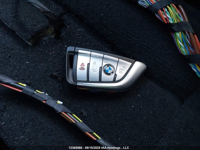 BMW 2021 2021 5UXCR6C03M9E57258 Image 11