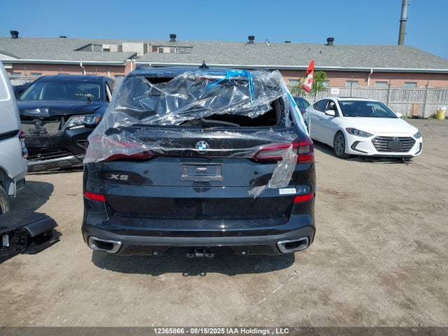 BMW 2021 2021 5UXCR6C03M9E57258 Image 17
